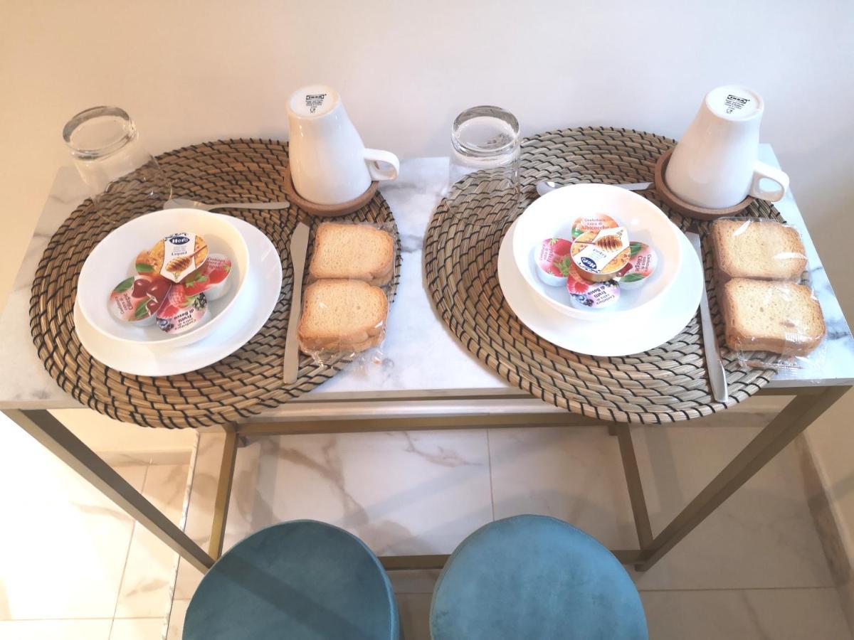 나폴리 Domus Leone Tre B&B 외부 사진